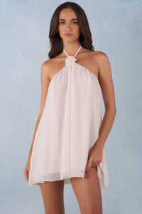 Minivestido babydoll halter en marfil