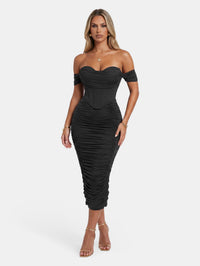 Vestido de cóctel ajustado de longitud midi con fruncido y efecto corsé